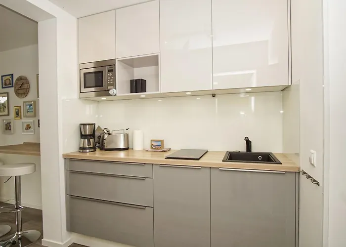 Residenz Waldidyll Kleiner Stubber - Ruhige Lage, Mit Sauna- Und Schwimmbadnutzung Im Ahoi Apartment Sellin (Rugen)